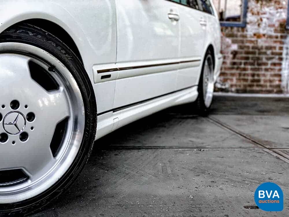 Mercedes-Benz E55 AMG Kombi 5.4 V8 354pk E-Klasse 2002 -YOUNGTIMER-, K-833-NL.