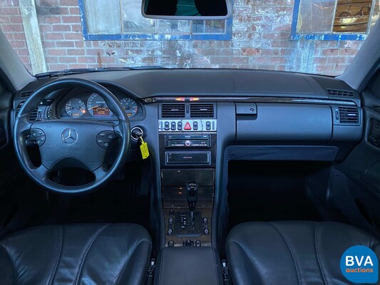 Mercedes Benz E55 AMG Combi 5.4 V8 354pk E-Class 2002 -YOUNGTIMER-, K-833-NL.