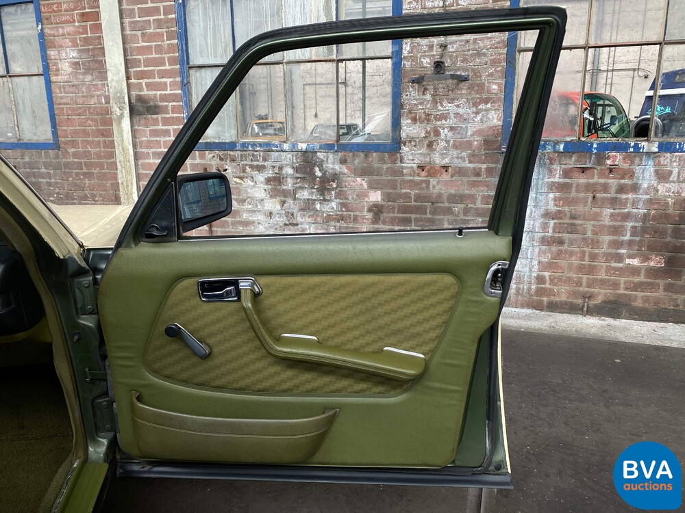 Mercedes-Benz 200-280 (W123) 280E 185hp 1981, 45-TB-HH.