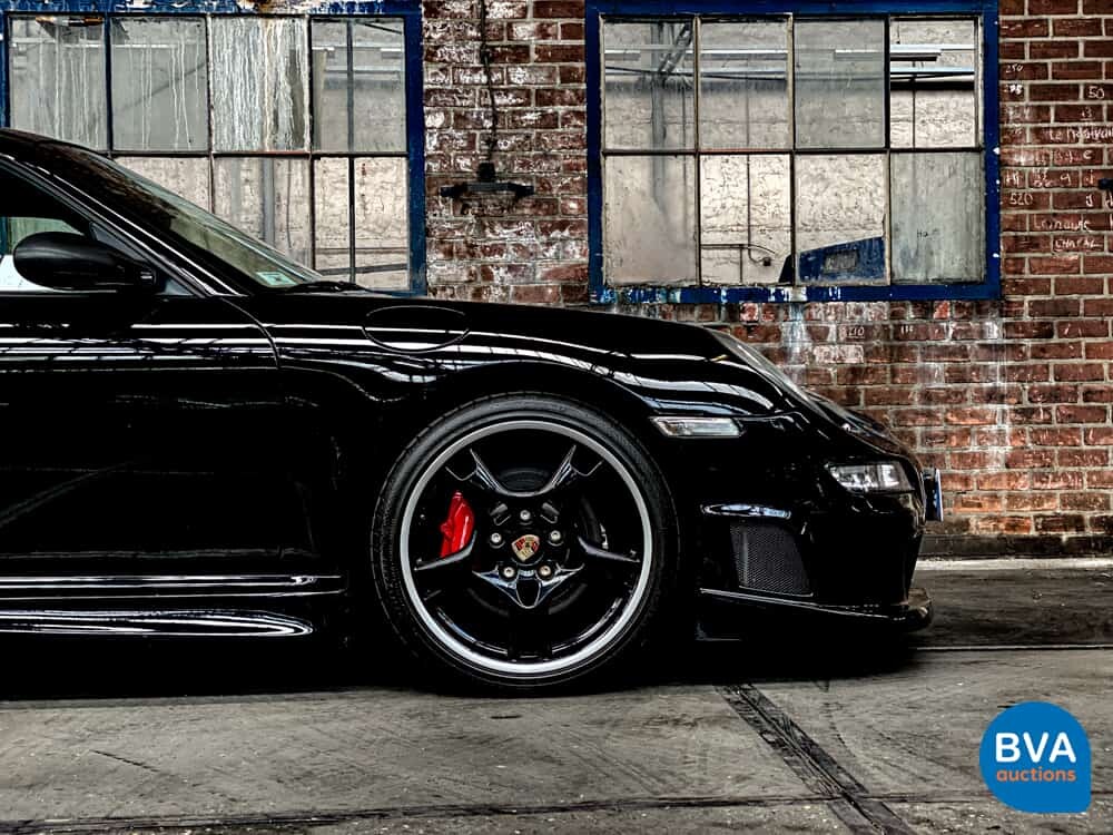 Porsche 911 Carrera Sport-Chrono 355pk 2005 -GT2 Look-, 56-GKL-1.