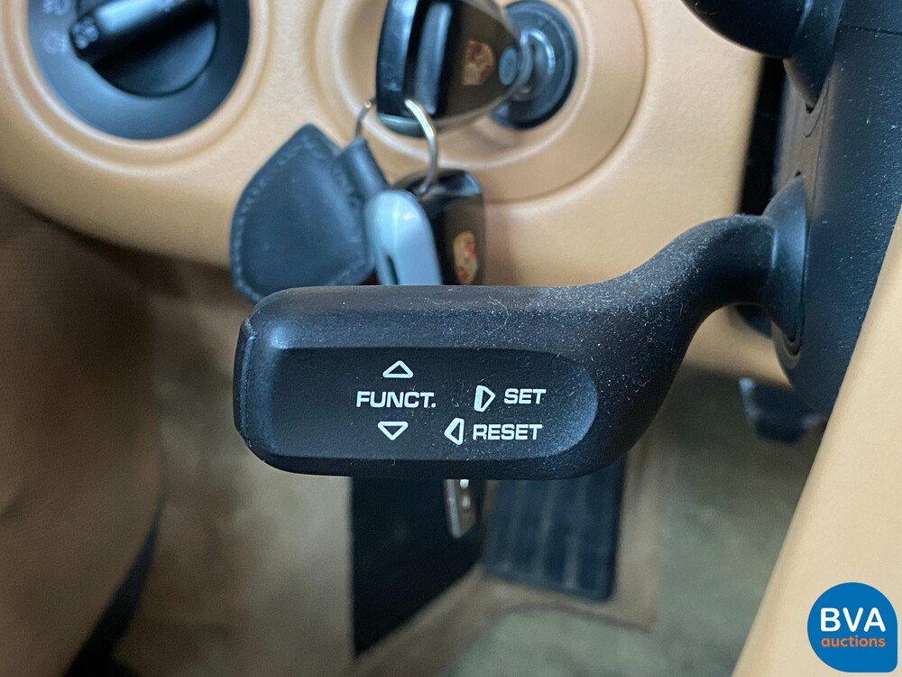 Porsche 911 Carrera Sport-Chrono 355pk 2005 -GT2 Look-, 56-GKL-1.