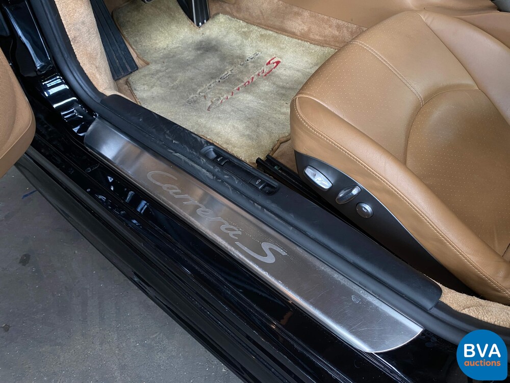 Porsche 911 Carrera Sport-Chrono 355pk 2005 -GT2 Look-, 56-GKL-1.