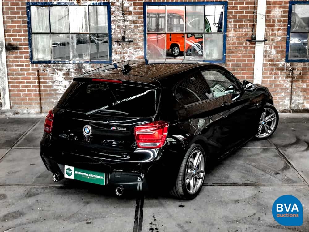 BMW M135i M-Sport 320pk M-Performance Schaltgetriebe 1-Serie 2012, NL Zulassung.