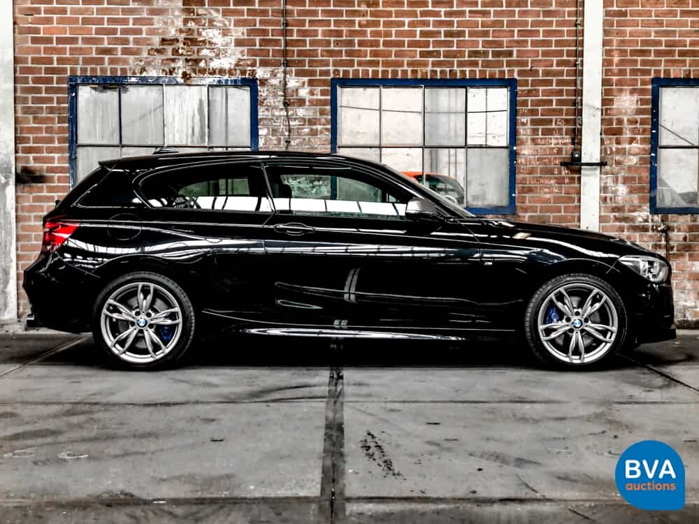 BMW M135i M-Sport 320pk M-Performance Schaltgetriebe 1-Serie 2012, NL Zulassung.