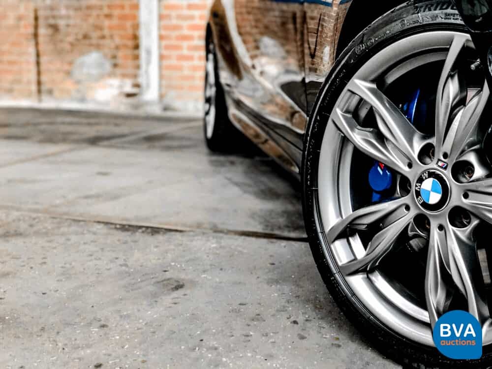 BMW M135i M-Sport 320pk M-Performance Schaltgetriebe 1-Serie 2012, NL Zulassung.