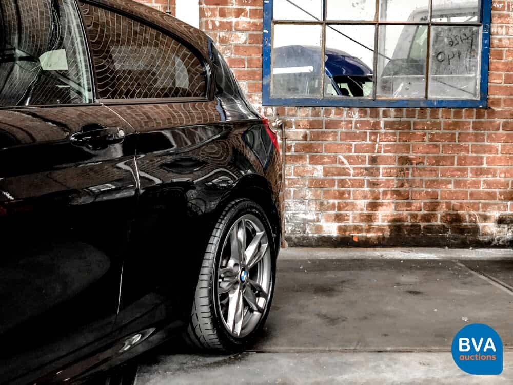 BMW M135i M-Sport 320pk M-Performance Schaltgetriebe 1-Serie 2012, NL Zulassung.