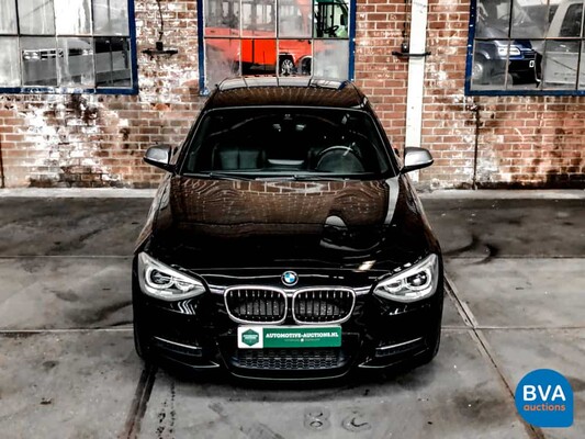 BMW M135i M-Sport 320pk M-Performance Schaltgetriebe 1-Serie 2012, NL Zulassung.