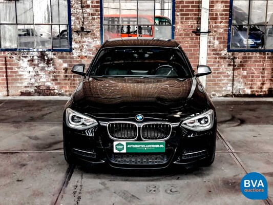 BMW M135i M-Sport 320pk M-Performance Schaltgetriebe 1-Serie 2012, NL Zulassung.