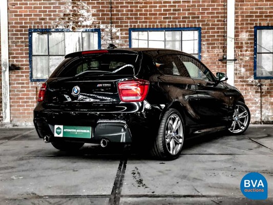 BMW M135i M-Sport 320pk M-Performance Schaltgetriebe 1-Serie 2012, NL Zulassung.