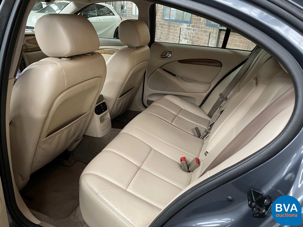 Jaguar S type 4.2 V8 Sport 298pk -Original NL- 2003, 82-LX-HS.