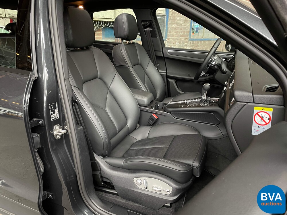 Porsche Macan 2.0 PDK 245hp 2021 -Warranty-.