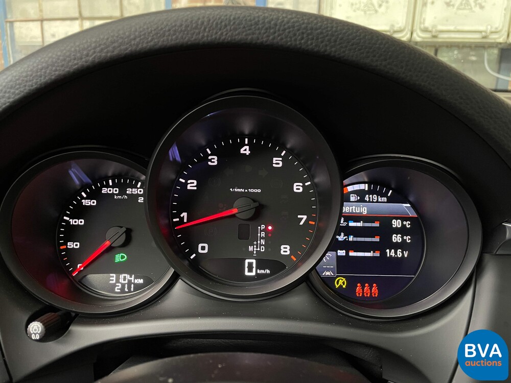 Porsche Macan 2.0 PDK 245hp 2021 -Warranty-.