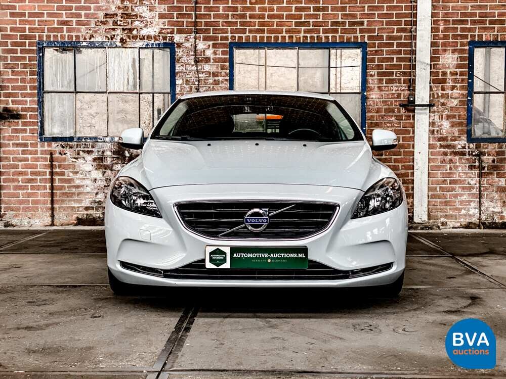 Volvo V40 1.6 D2 Kinetic 114pk 2013 -Original NL-, 1-SNX-70.