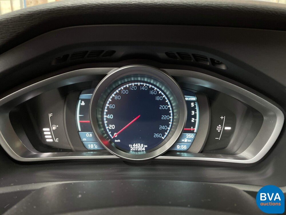 Volvo V40 1.6 D2 Kinetic 114pk 2013 -Original NL-, 1-SNX-70.