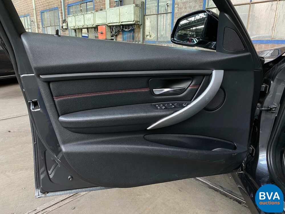 BMW ActiveHybrid 3 F30 335i 340hp 3-Series Sedan 2013.