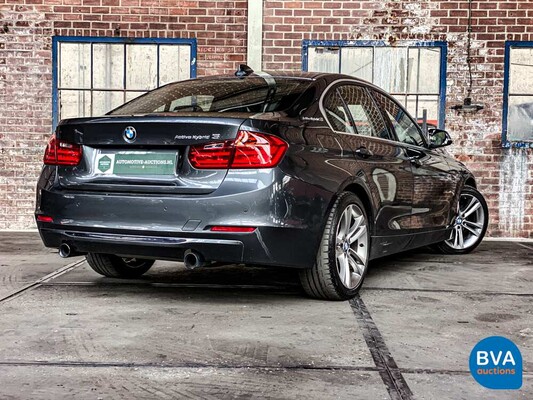 BMW ActiveHybrid 3 F30 335i 340pk 3-Serie Sedan 2013