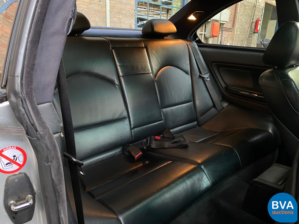 BMW M3 Coupe 3.2 343pk 3-Series Manual 2001 Youngtimer, 70-NL-BL.