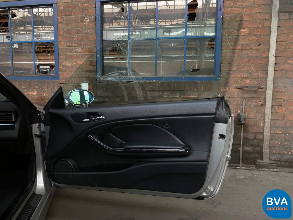 BMW M3 Coupe 3.2 343pk 3-Series Manual 2001 Youngtimer, 70-NL-BL.