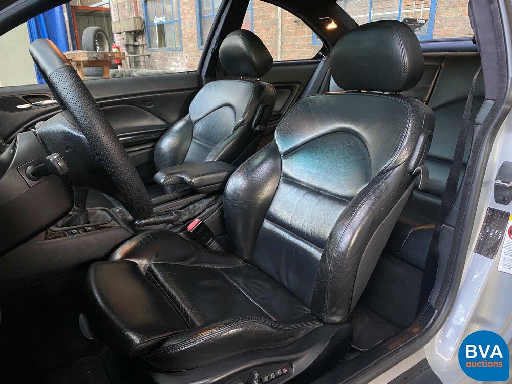 BMW M3 Coupe 3.2 343pk 3-Series Manual 2001 Youngtimer, 70-NL-BL.