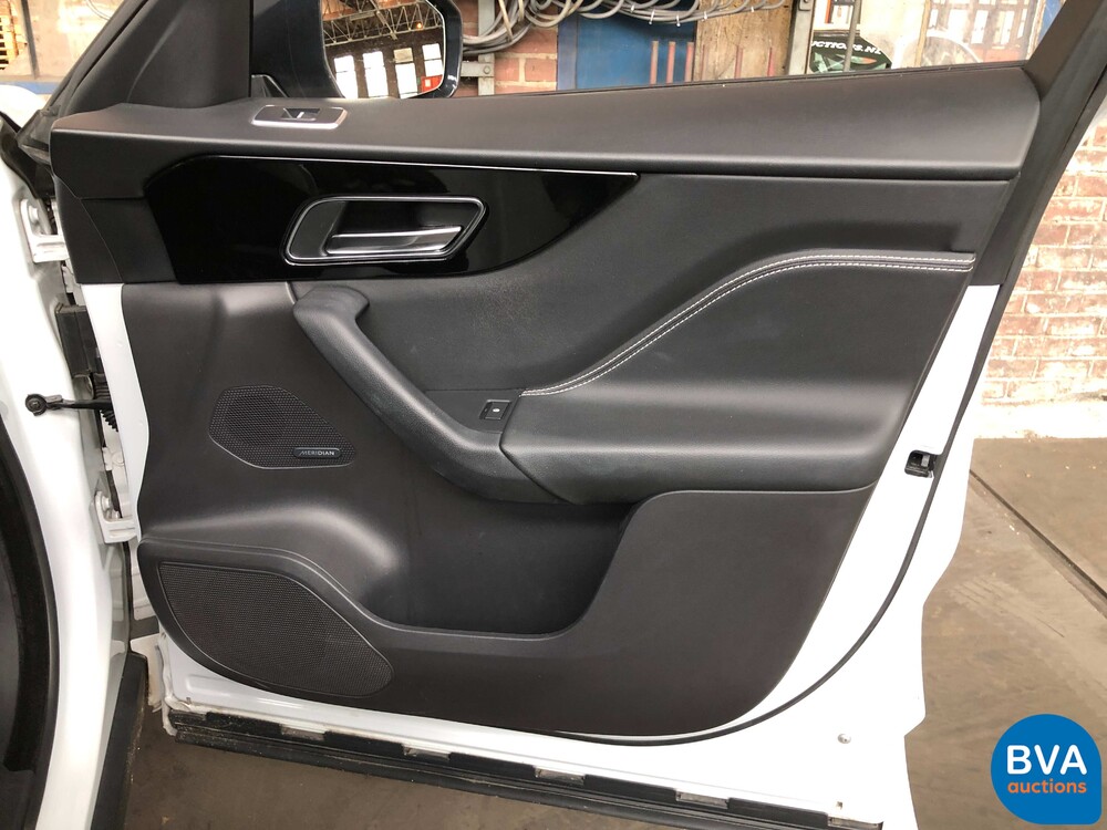 Jaguar F-Pace 20d Portfolio R-Sport 180pk 2016 -Original NL-, KR-430-X.