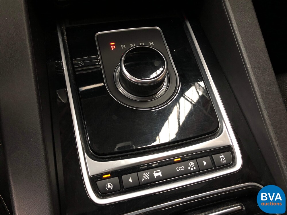 Jaguar F-Pace 20d Portfolio R-Sport 180pk 2016 -Original NL-, KR-430-X.