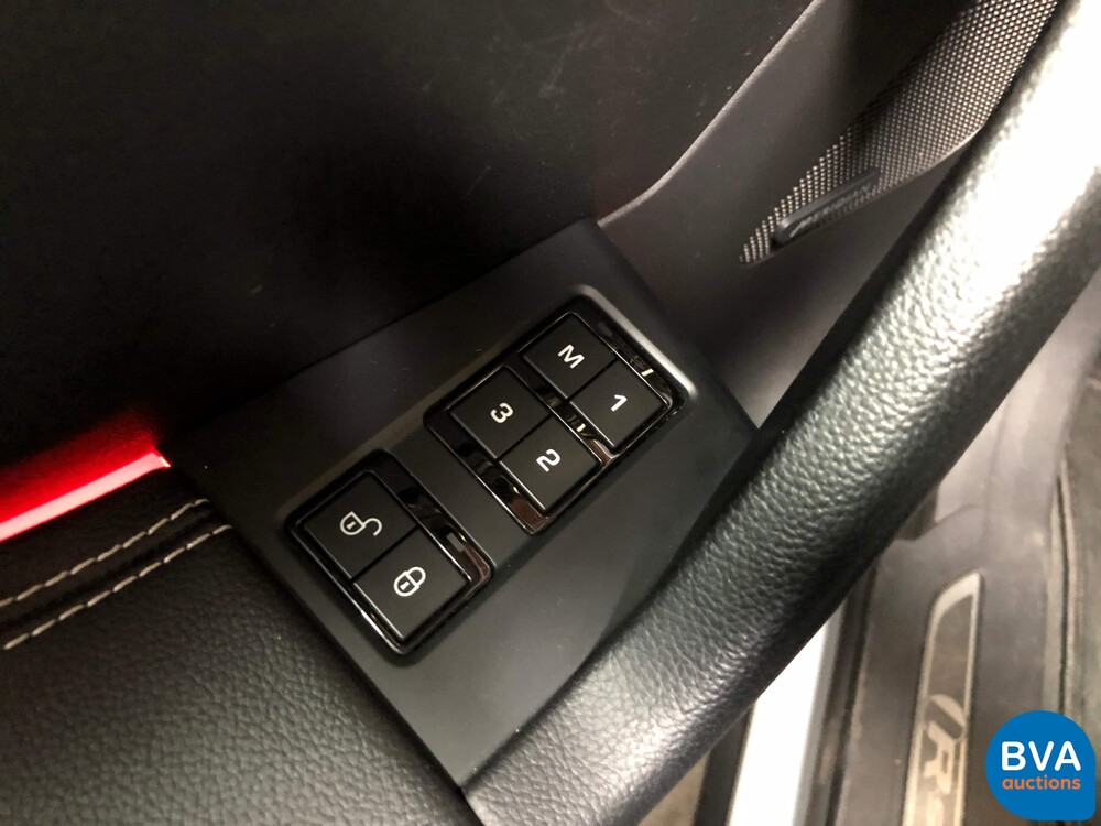 Jaguar F-Pace 20d Portfolio R-Sport 180pk 2016 -Original NL-, KR-430-X.