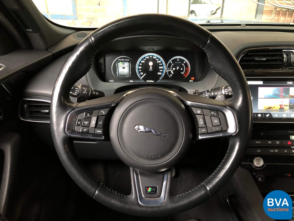 Jaguar F-Pace 20d Portfolio R-Sport 180pk 2016 -Original NL-, KR-430-X.