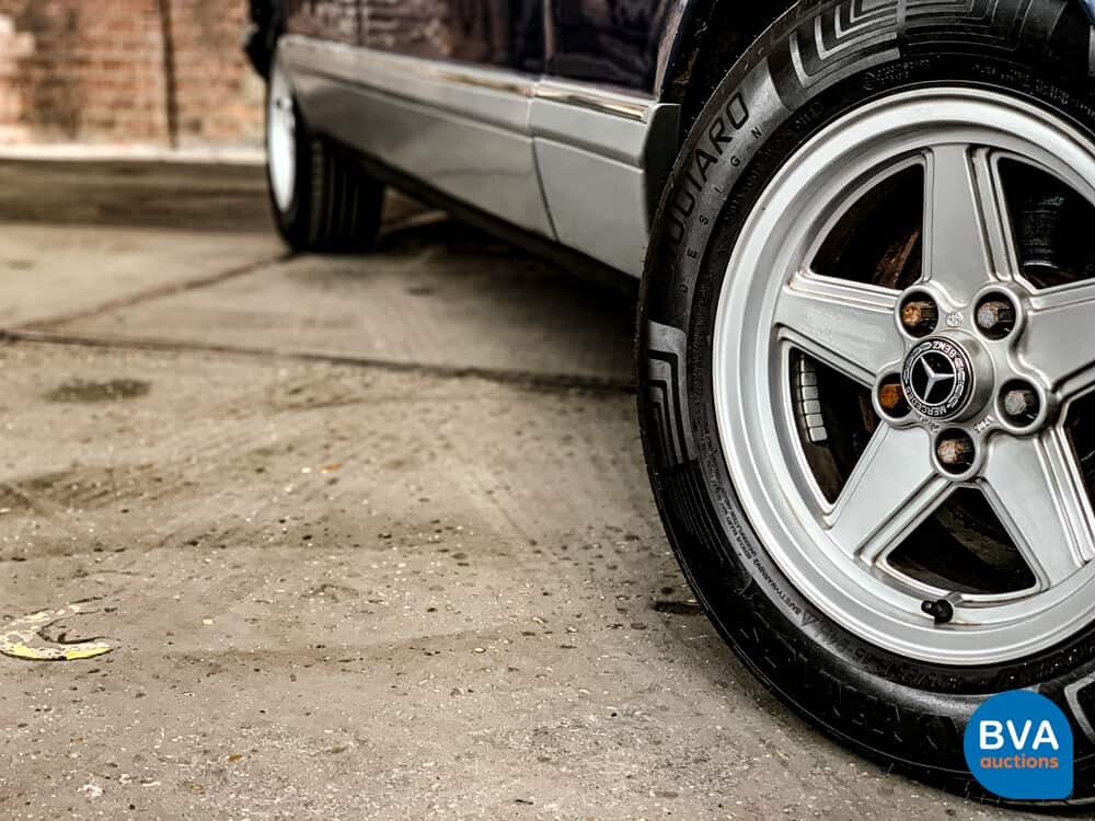 Mercedes-Benz 300SD W126 125hp 1983, 49-ZK-PP.