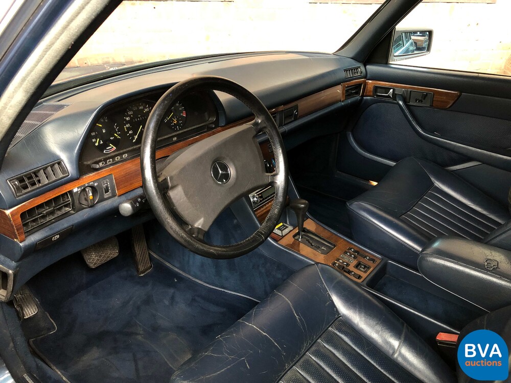 Mercedes-Benz 300SD W126 125hp 1983, 49-ZK-PP.