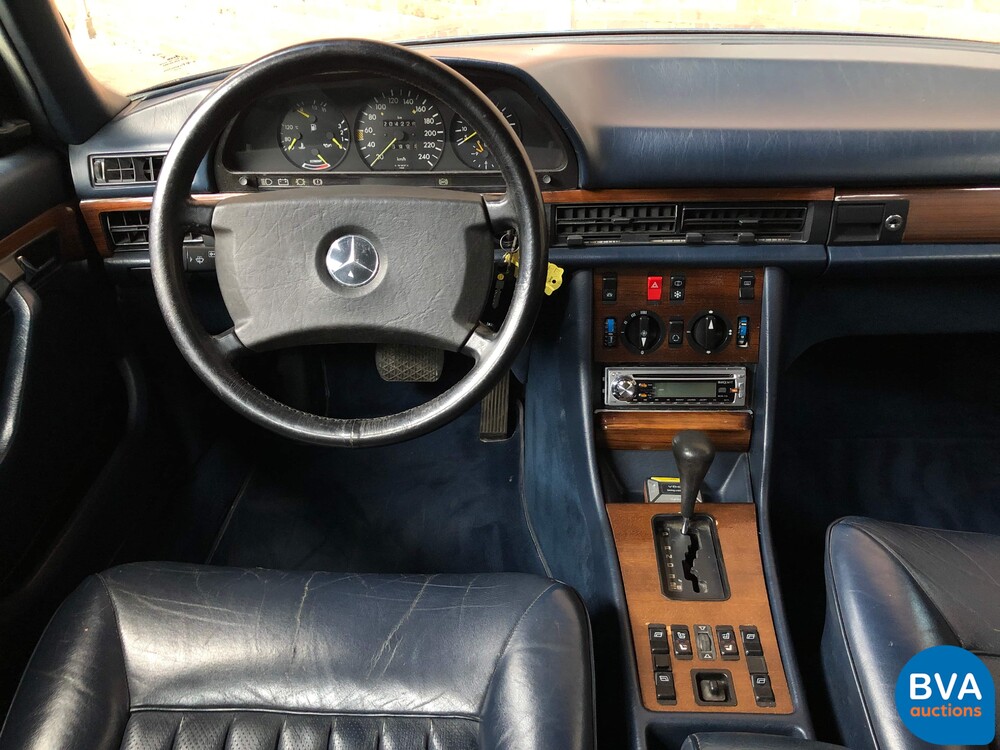 Mercedes-Benz 300SD W126 125hp 1983, 49-ZK-PP.