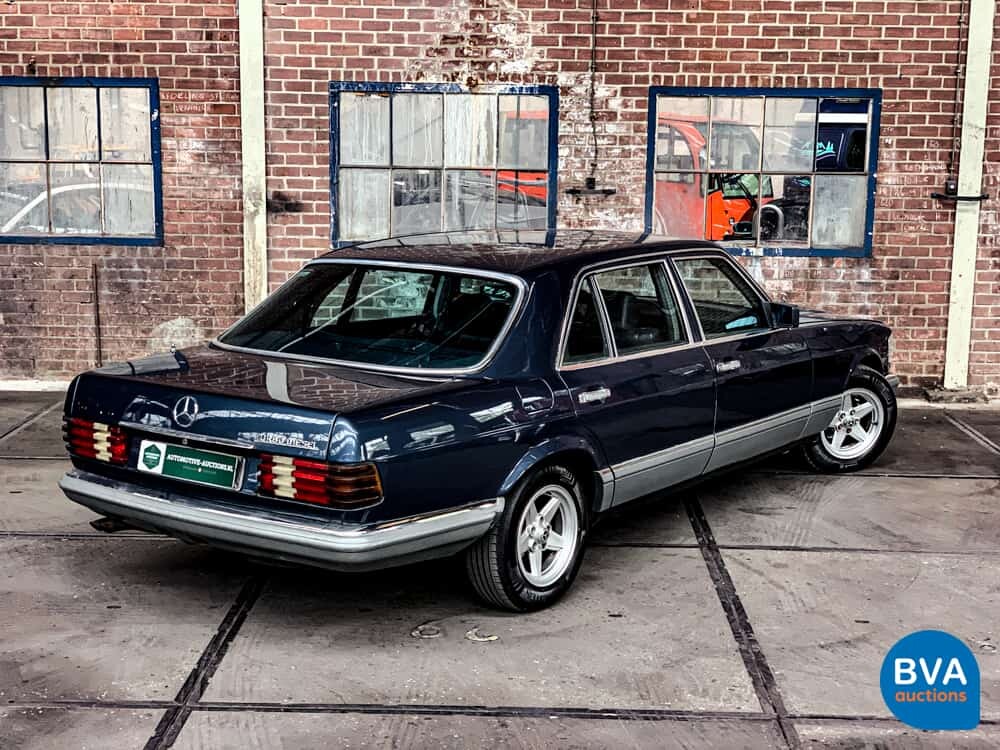 Mercedes-Benz 300SD W126 125hp 1983, 49-ZK-PP.