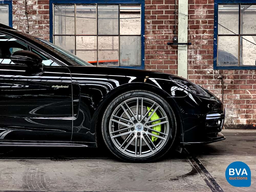 Porsche Panamera 2.9 V6 Bi-Turbo Plug-In Hybrid PDK 462pk Sport-Chrono 2018.