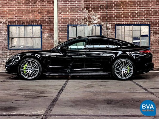 Porsche Panamera 2.9 V6 Bi-Turbo Plug-In Hybrid PDK 462pk Sport-Chrono 2018.