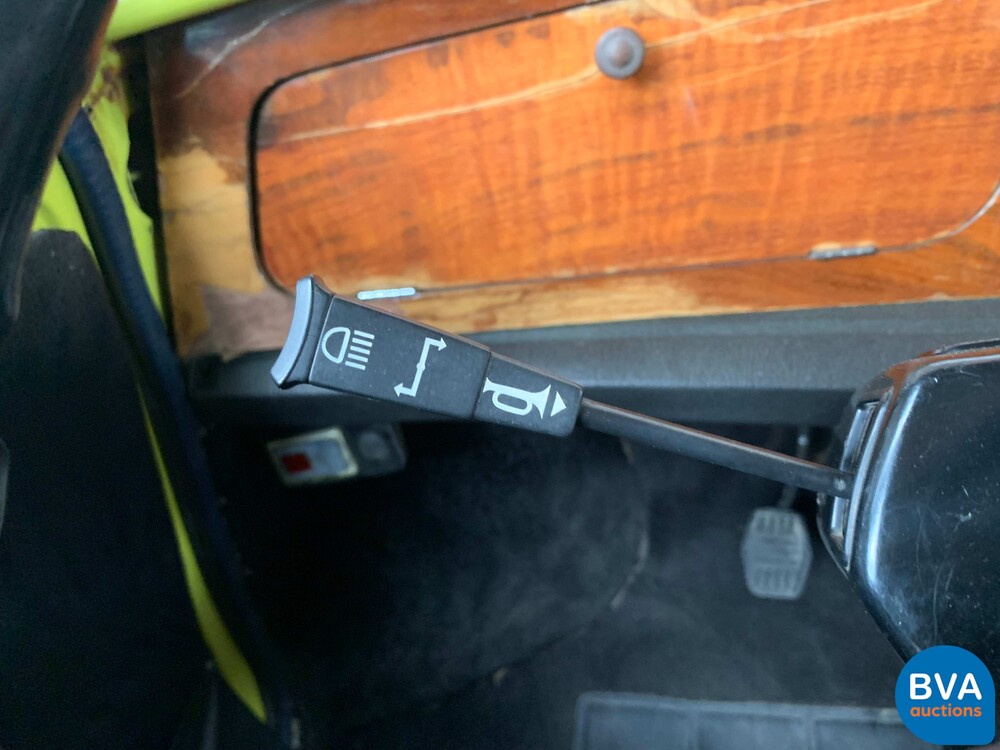 Austin Mini 1000 Super de Luxe 1975 -Original NL-, 16-FJ-17.