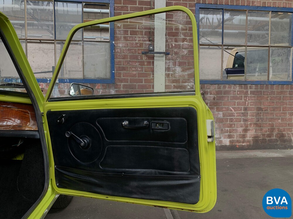 Austin Mini 1000 Super de Luxe 1975 -Original NL-, 16-FJ-17.