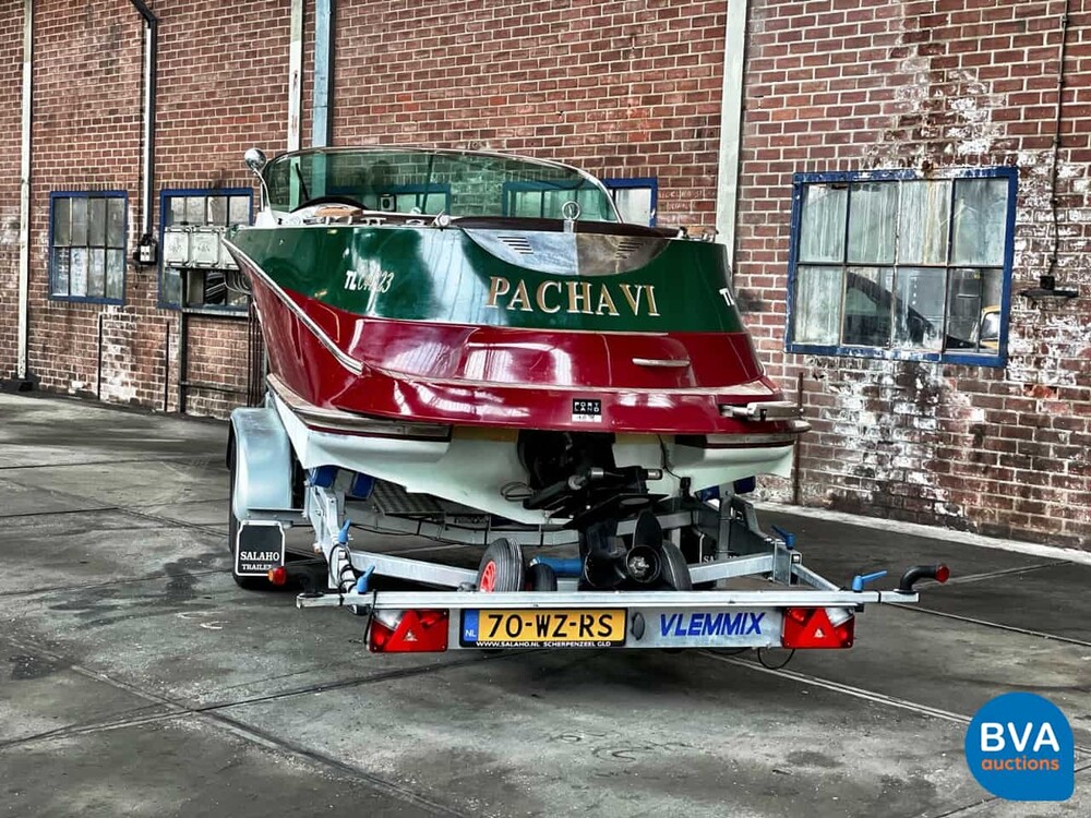 Quicksilver Classic 20 Mercruiser MPI 235hp (RIVA BOESCH Shape) Speedboat Trailer 2021.