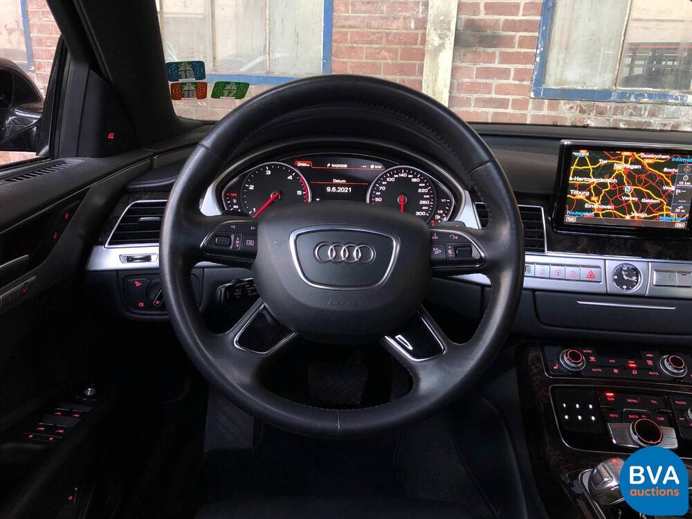 Audi A8 Lang 3.0 TDI Quattro Pro Line+ 258pk 2015 -Org. NL-, 1-ZHR-24