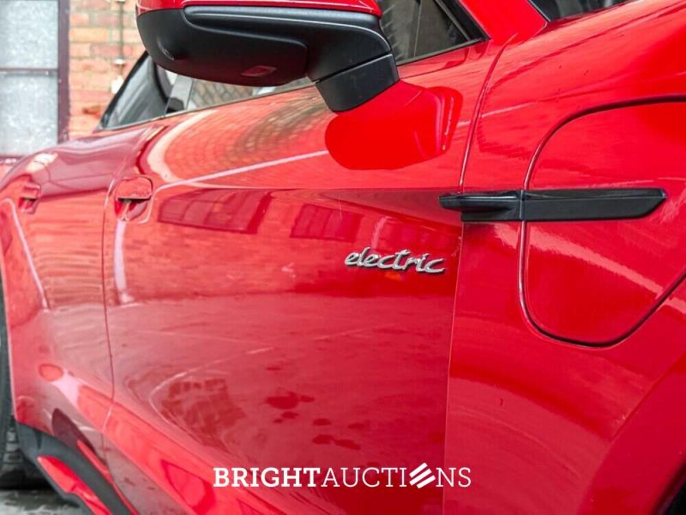 Porsche Taycan 4S PERFORMANCE 84kWh 489hp 2021 (Original-NL + 1st Owner)