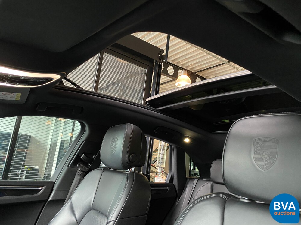 Porsche Macan 3.0 DS 258 PS 2015, SP-091-H.