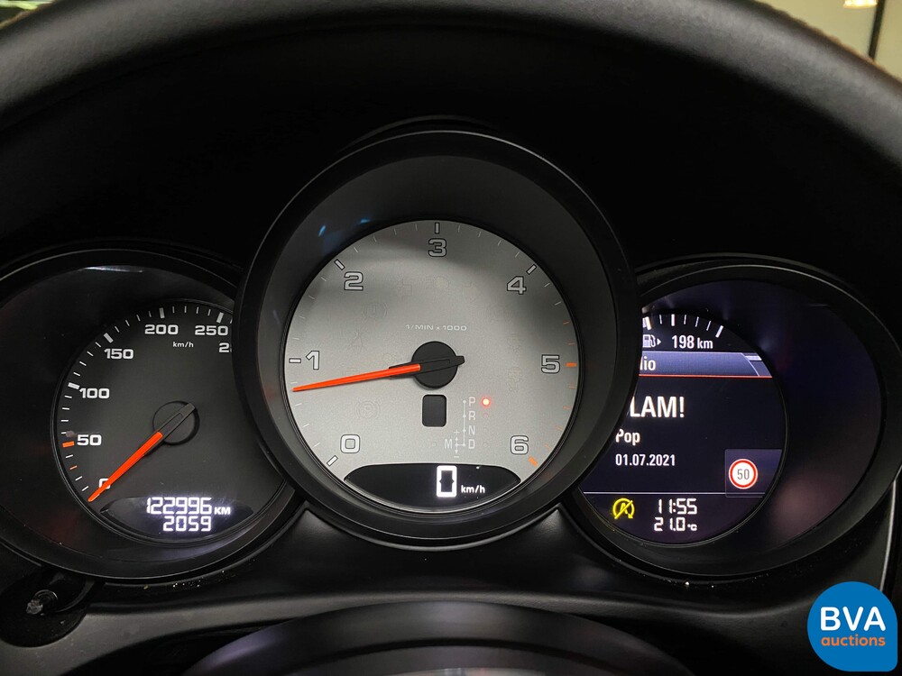 Porsche Macan 3.0 DS 258 PS 2015, SP-091-H.