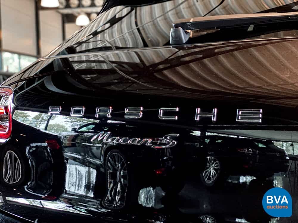 Porsche Macan 3.0 DS 258 PS 2015, SP-091-H.