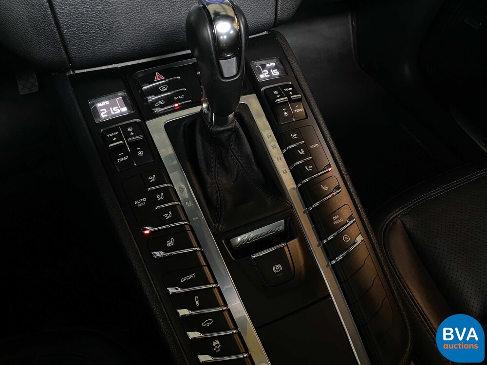 Porsche Macan 3.0 DS 258 PS 2015, SP-091-H.