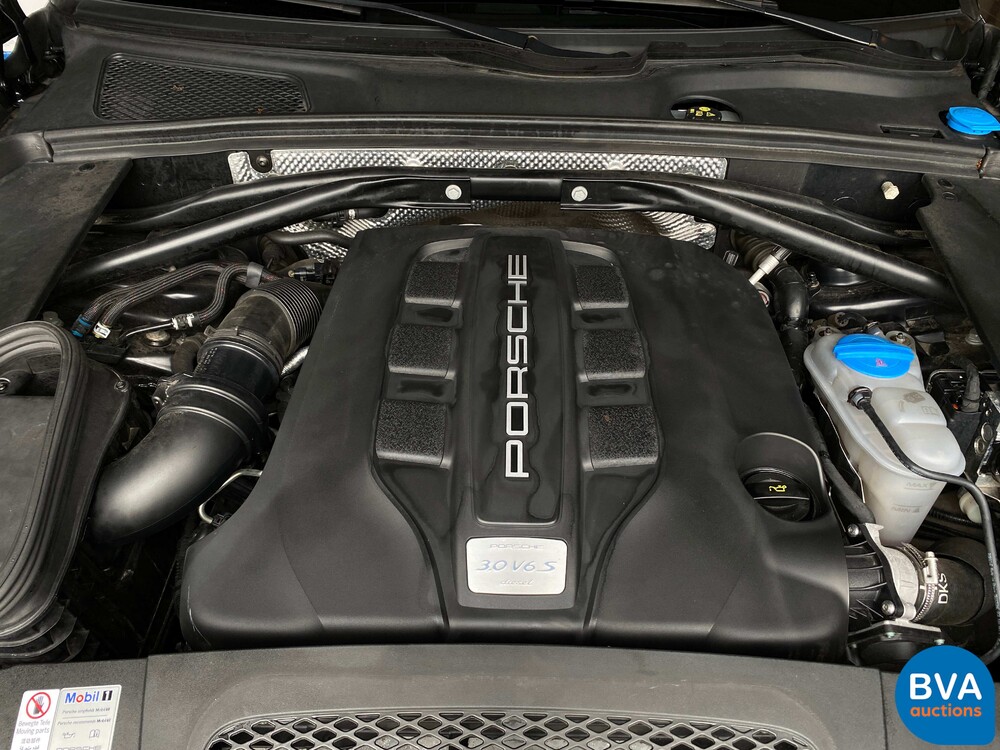 Porsche Macan 3.0 DS 258 PS 2015, SP-091-H.