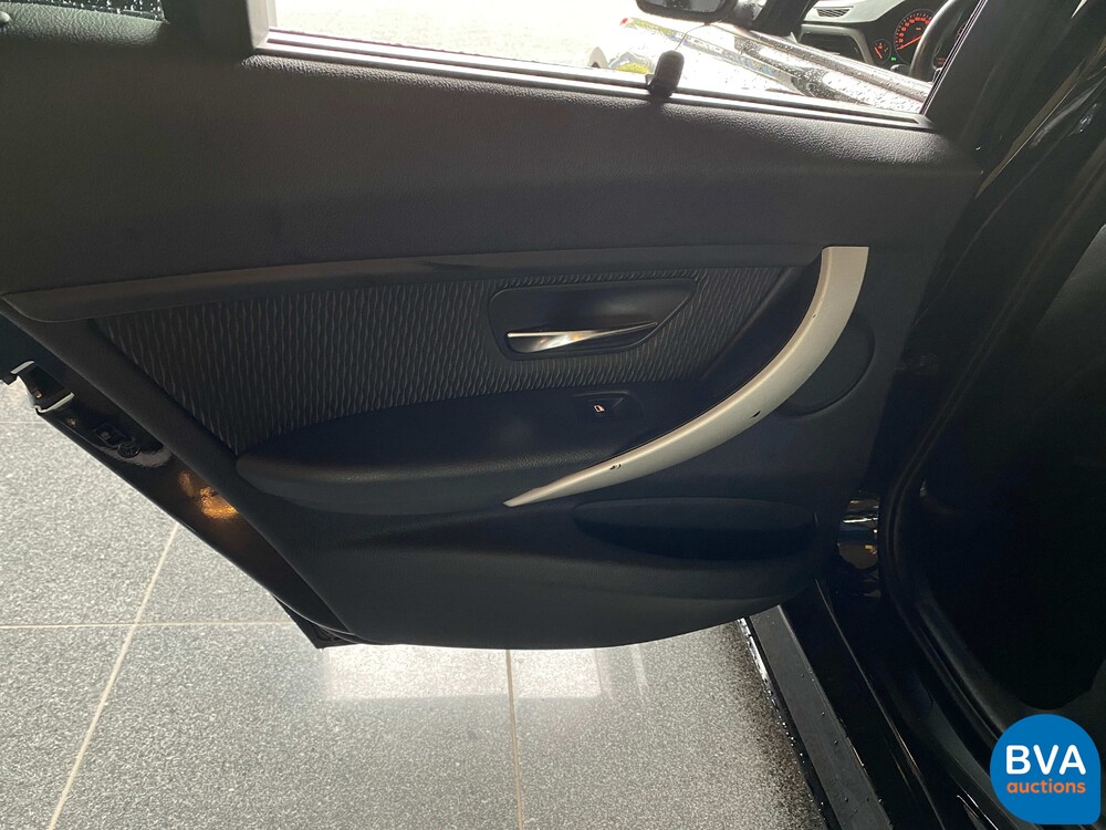 BMW 320i M-Sport M-Performance High Executive 3er 184PS 2012 -Org. NL-, 11-XHT-3.