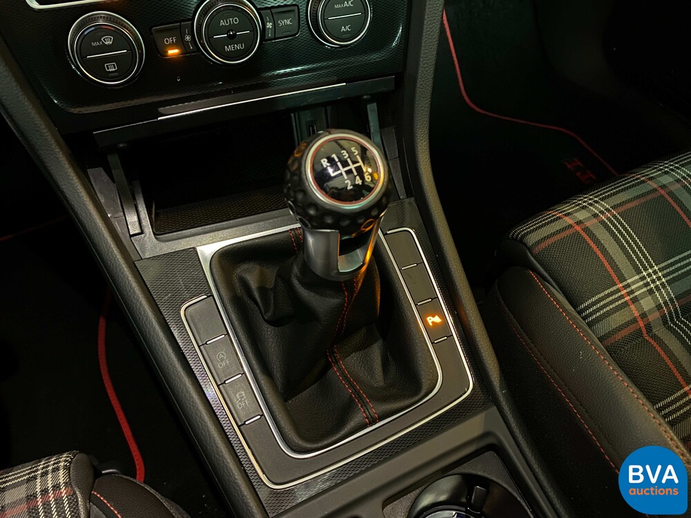 Volkswagen Golf 7 GTI 2.0 220 PS Handbuch 2017 Leistung, RN-297-G.