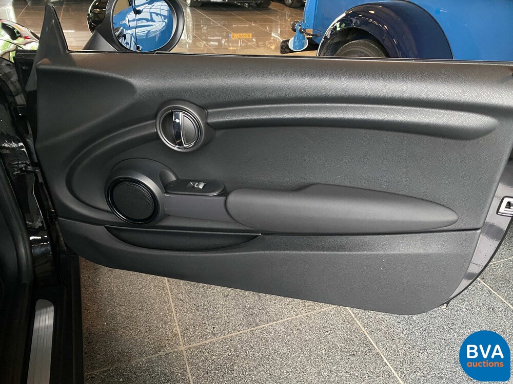 Mini Cooper Ernsthaftes Geschäft 1.5 136 PS 2015, KP-017-H.