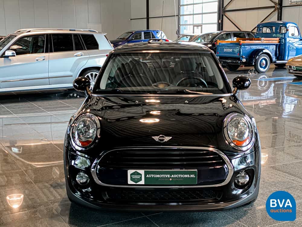 Mini Cooper Ernsthaftes Geschäft 1.5 136 PS 2015, KP-017-H.