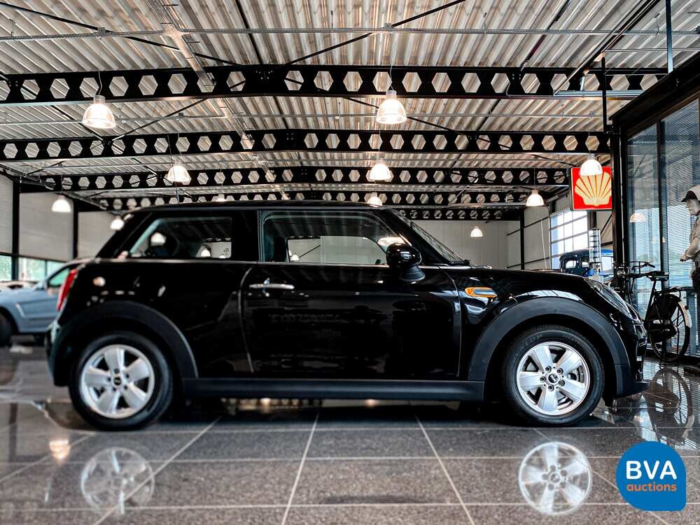 Mini Cooper Ernsthaftes Geschäft 1.5 136 PS 2015, KP-017-H.