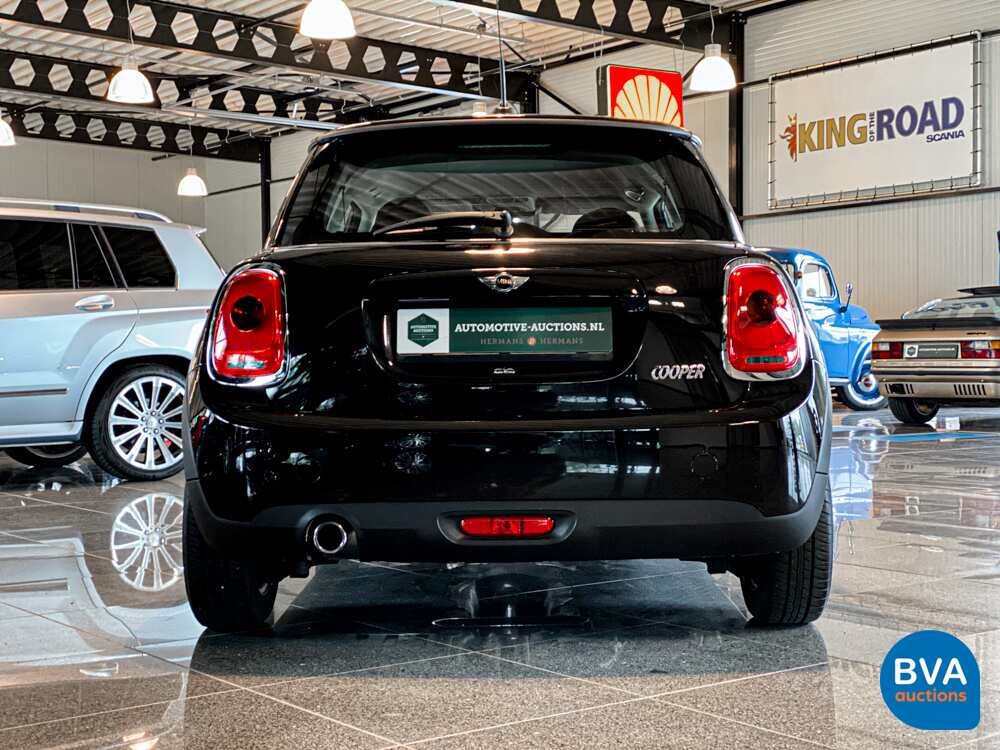 Mini Cooper Ernsthaftes Geschäft 1.5 136 PS 2015, KP-017-H.