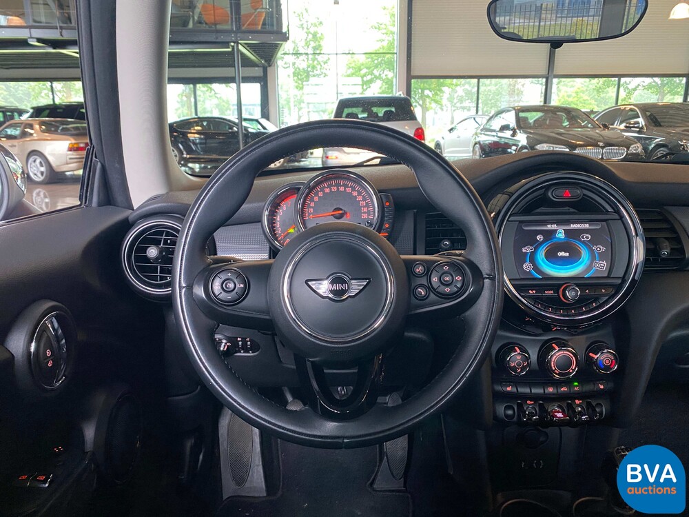 Mini Cooper Ernsthaftes Geschäft 1.5 136 PS 2015, KP-017-H.